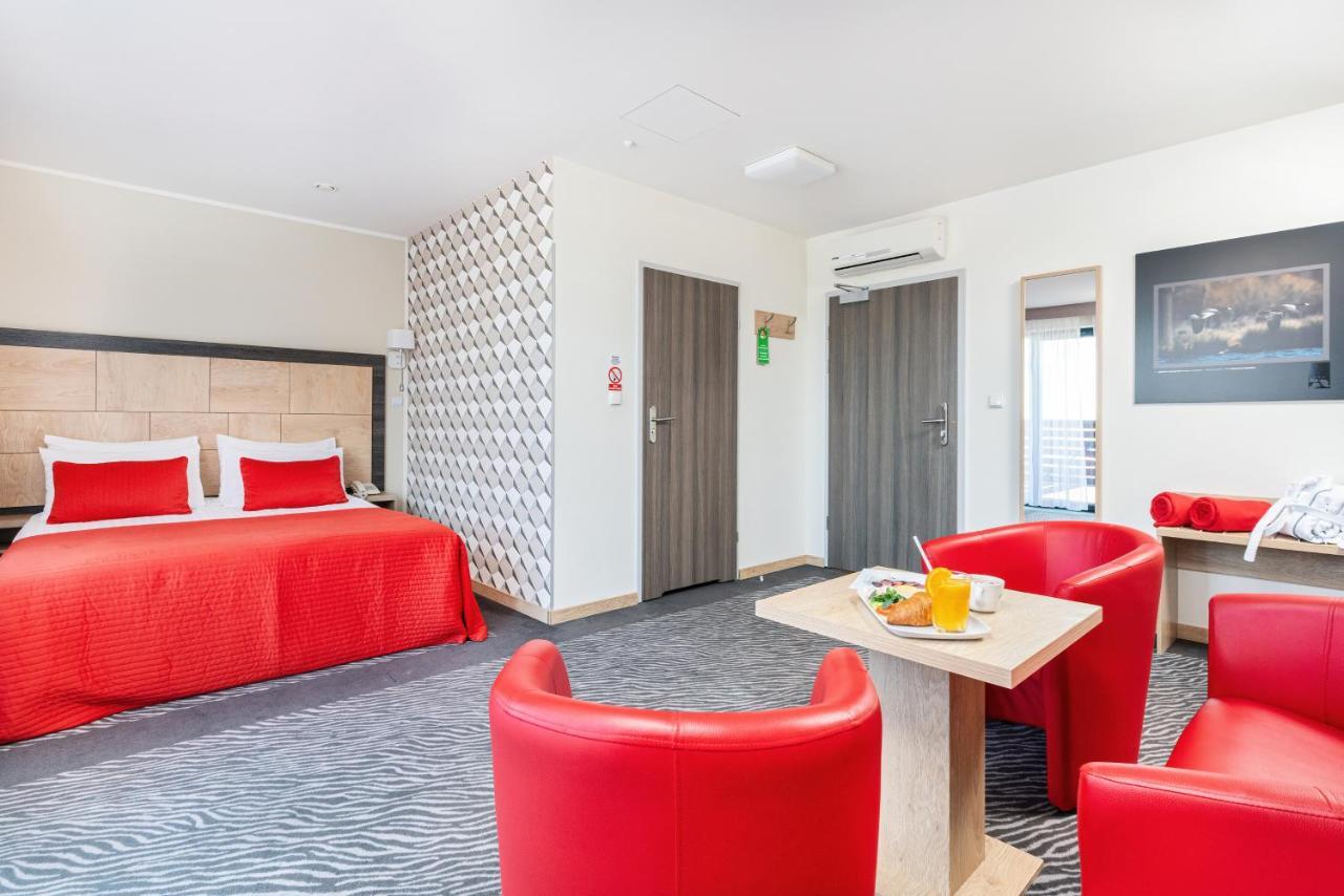 Hotel Nad Wisla トチェフ エクステリア 写真