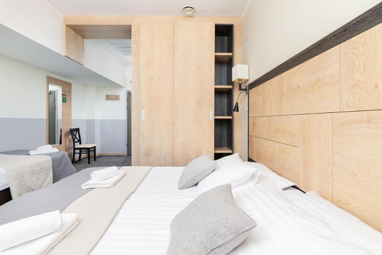 Hotel Nad Wisla トチェフ エクステリア 写真