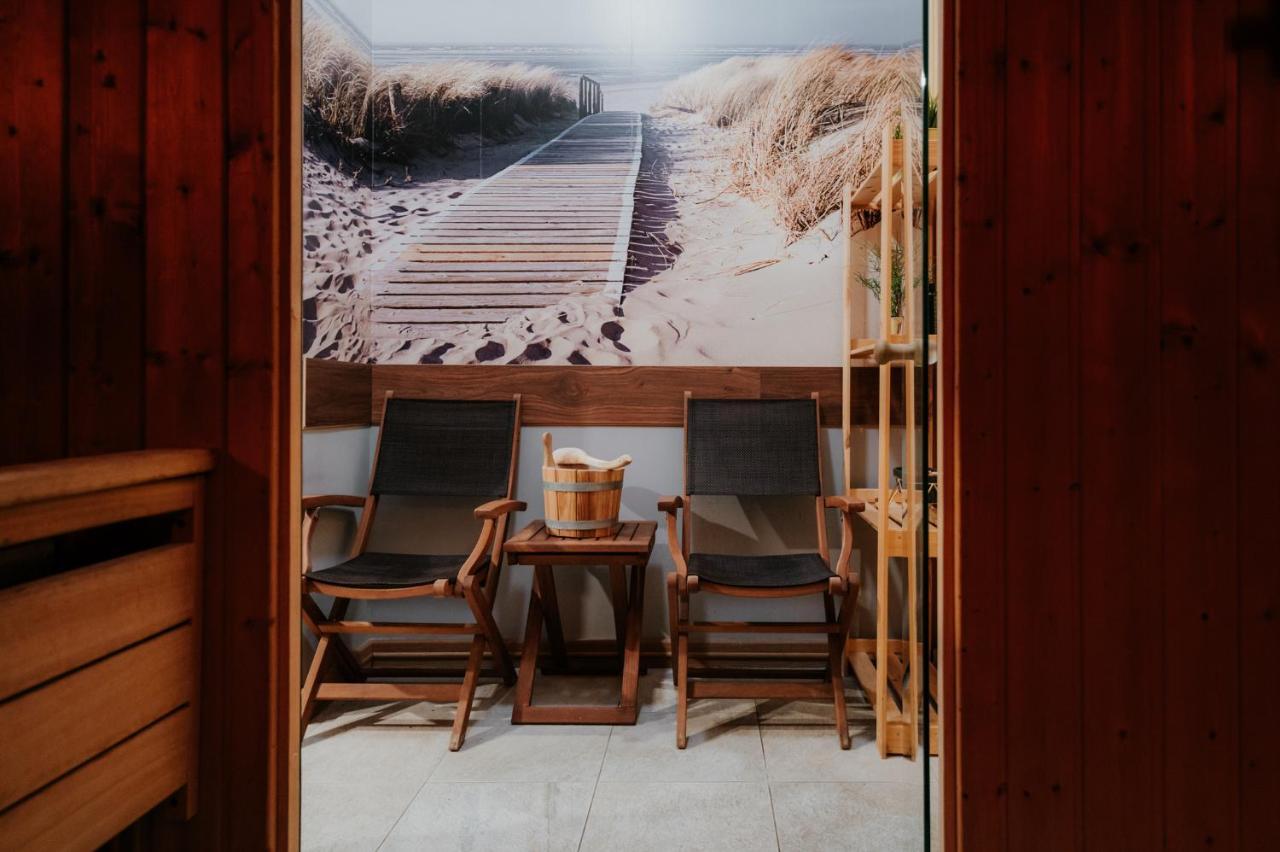 Hotel Nad Wisla トチェフ エクステリア 写真