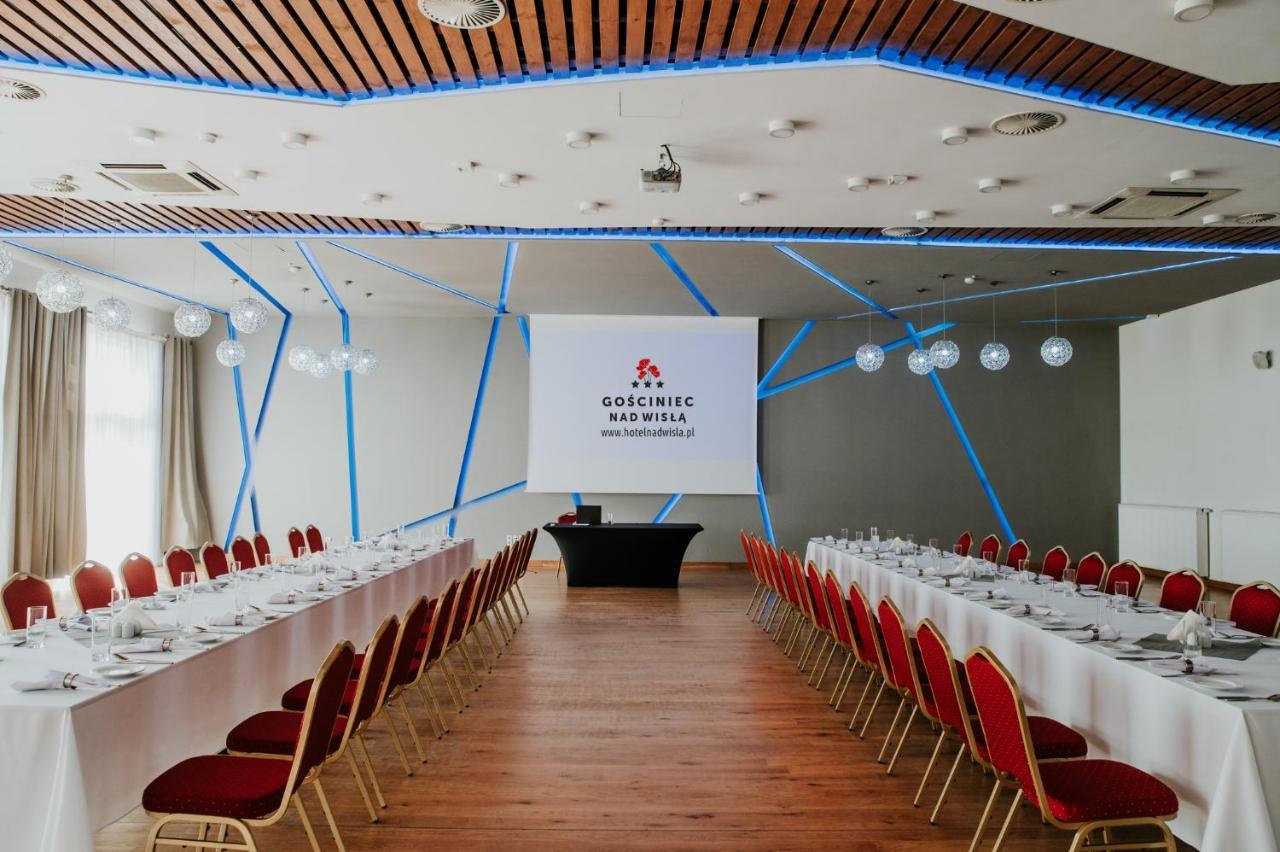 Hotel Nad Wisla トチェフ エクステリア 写真